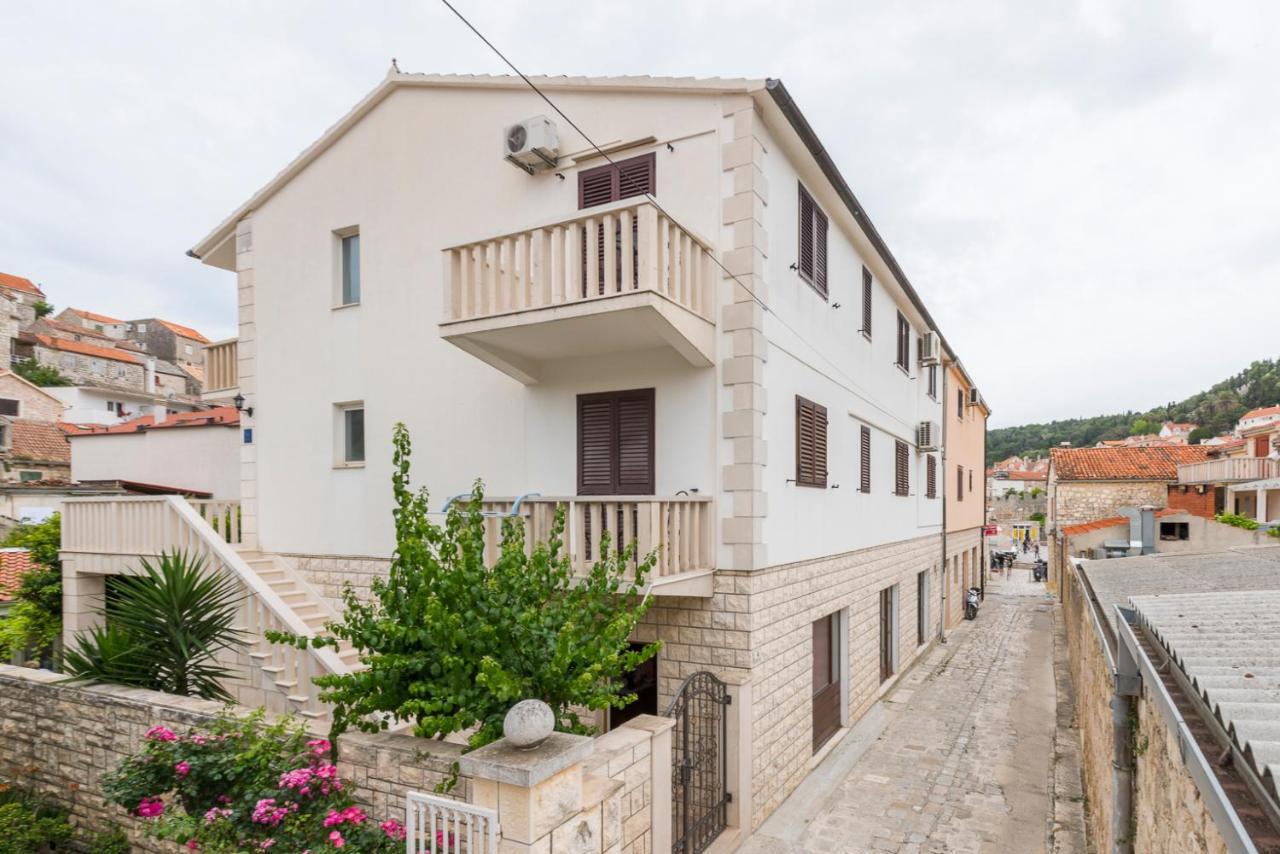 Historic Center Hvar Town- A Few Steps From The Main Square Buitenkant foto